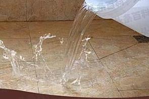 巴林右漏水维修 免砸砖防水材料该如何施工